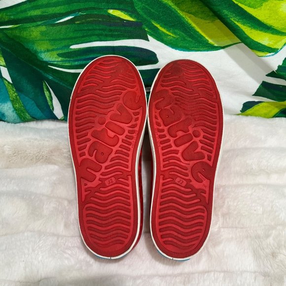 Disney Native Kids J2/ 7 Years Red Minnie Mouse Slip On Park Walking Shoes - Picture 5 of 6